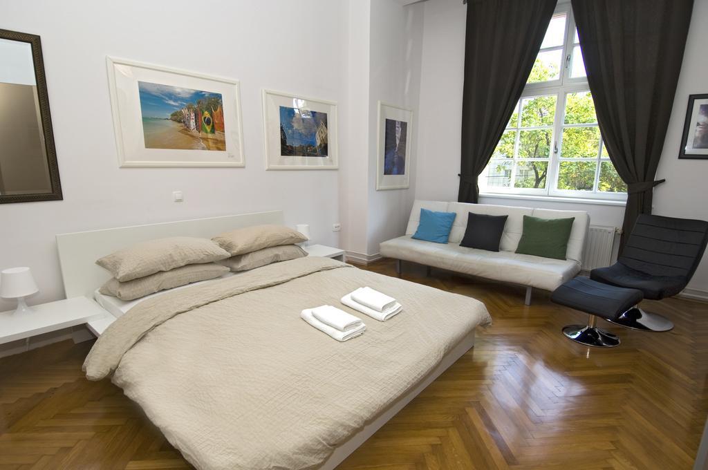 Galeria Rooms Liubliana Habitación foto