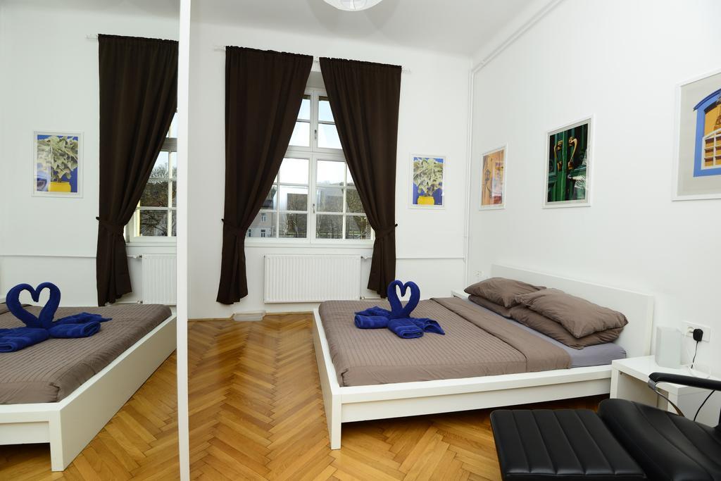Galeria Rooms Liubliana Habitación foto